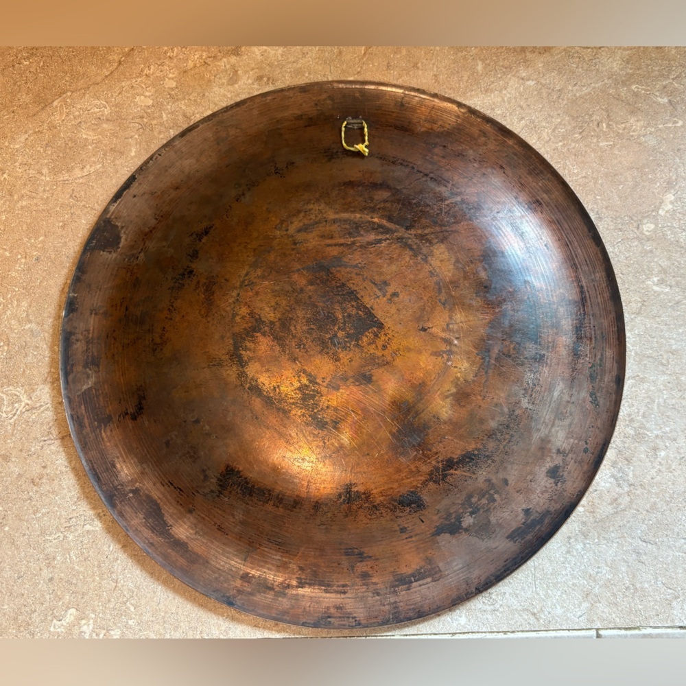 Vintage Hand Etched Copper Wall Hanging Plate Egyptian Harem Women 12” Round - Picture 4 of 7
